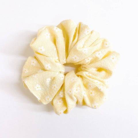 Fluffy Scrunchie- Yellow Daisies